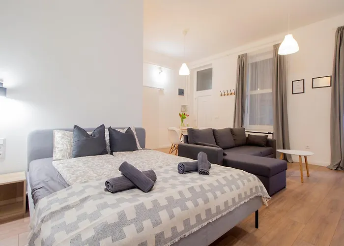 Dob-lak With Free Private Parking Budapest