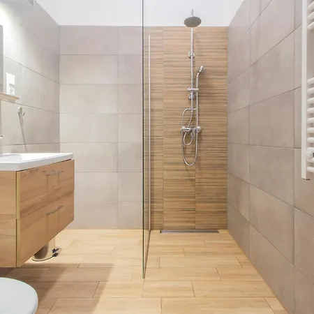 Dob-lak With Free Private Parking Apartment Budapest