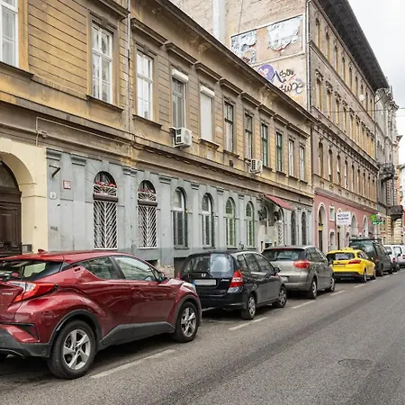 Dob-lak With Free Private Parking Apartment *
